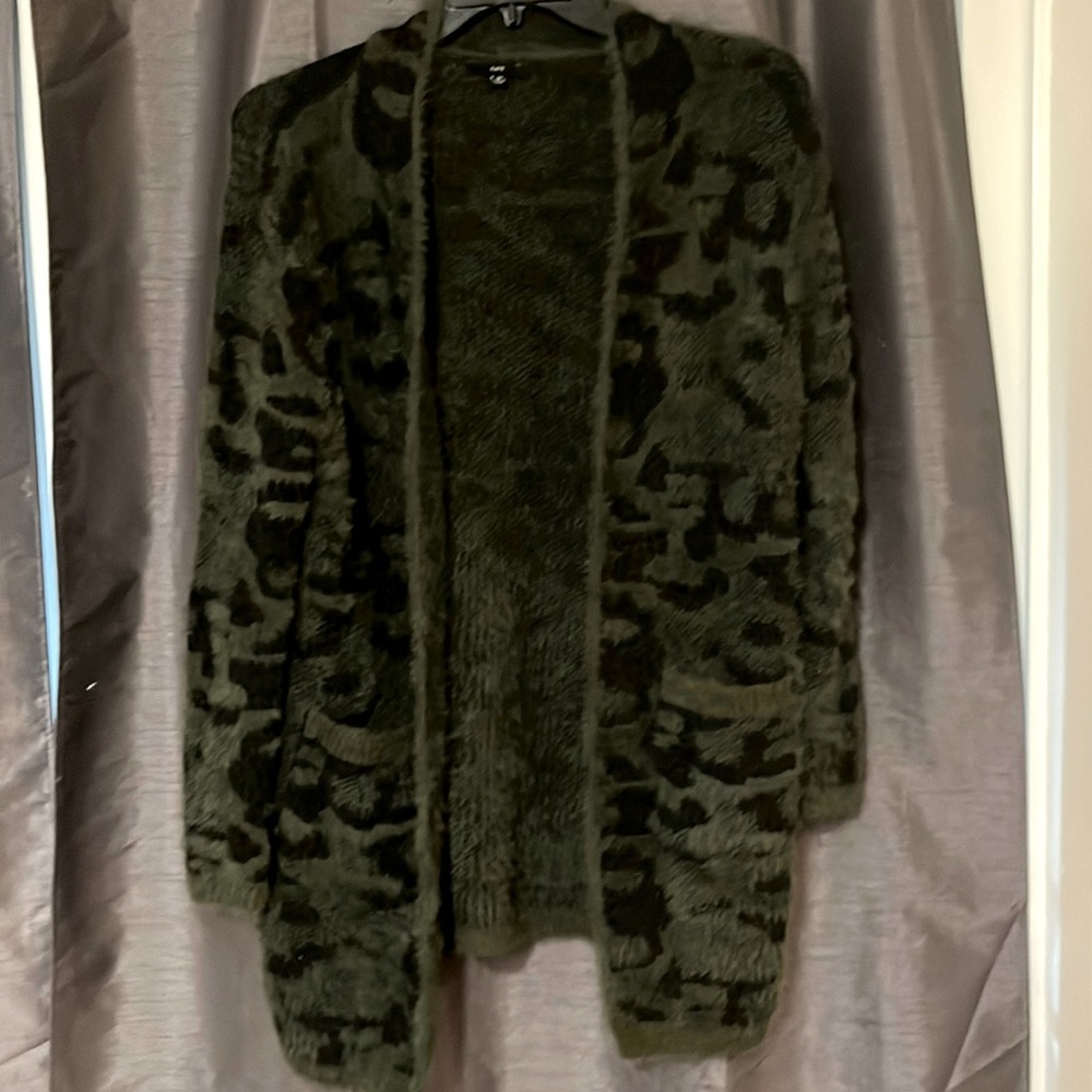 Animal Print Fuzzy Sweater Coat Size Medium
